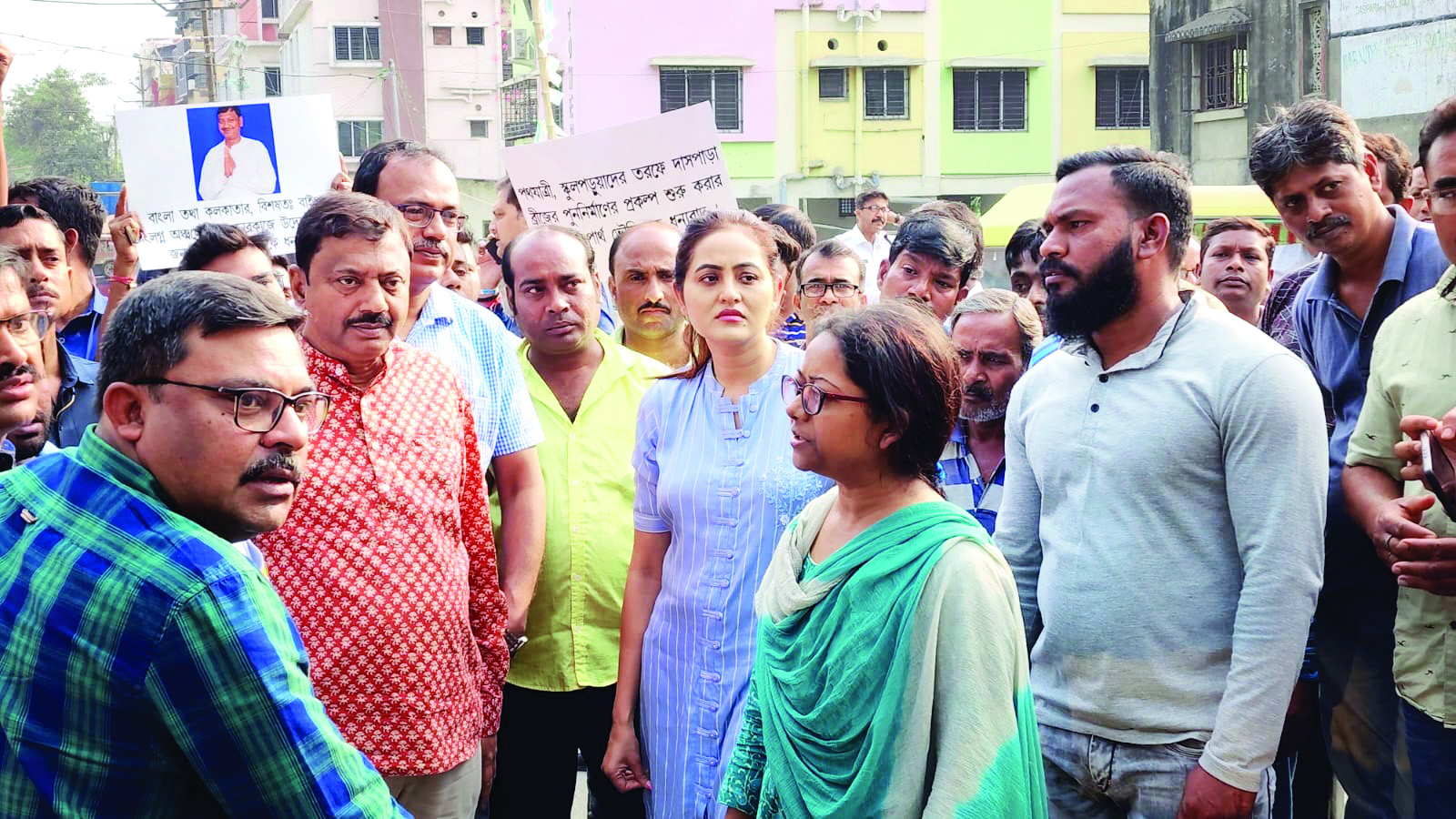Mukundapur: Min examines feasibility of setting up bridge to ease traffic movement
