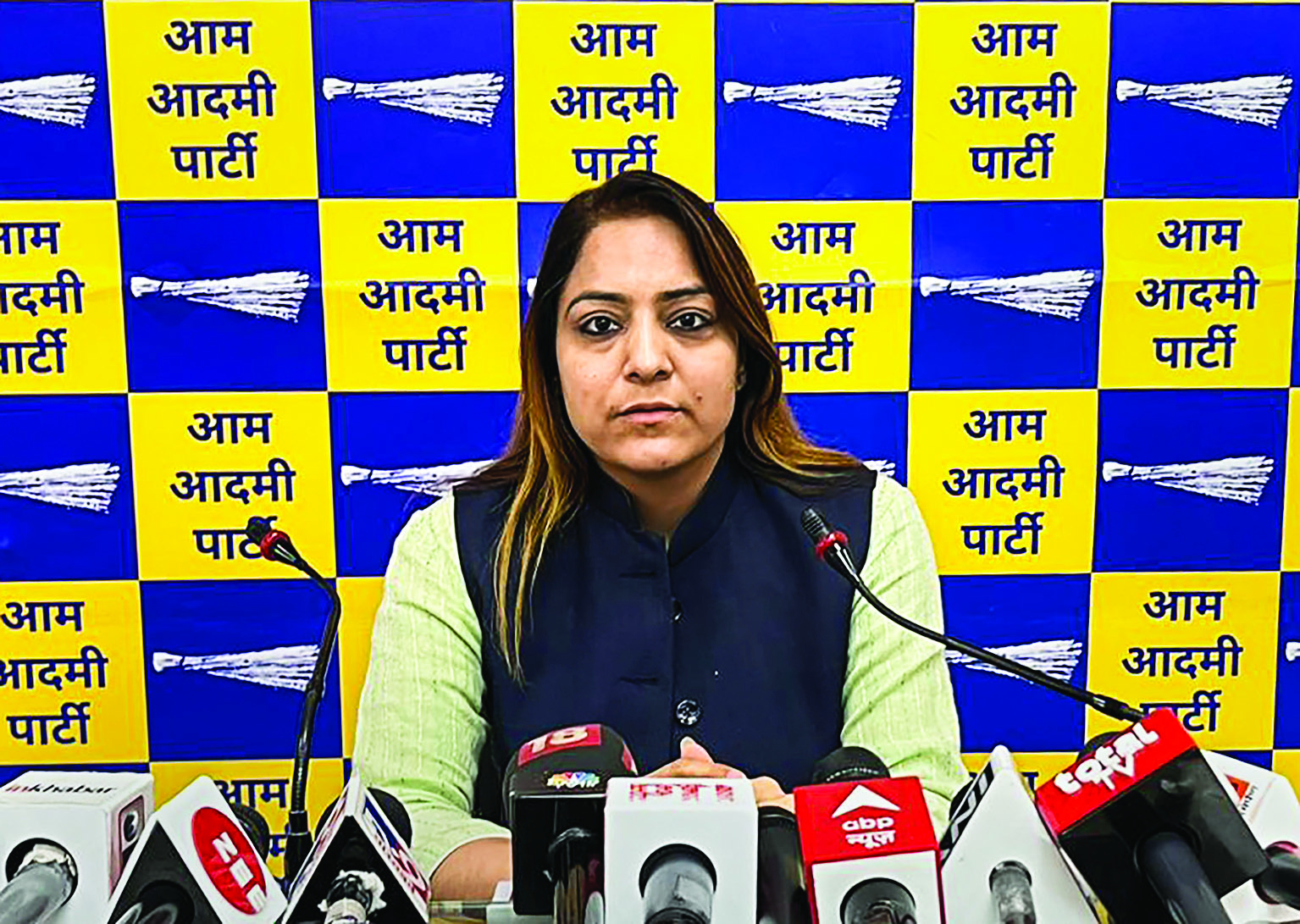 MCD Mayor Shelly Oberoi to soon visit all zones; holds meet with Zonal Deputy Commissioners MCD Mayor Shelly Oberoi to soon visit all zones; holds meet with Zonal Deputy Commissioners