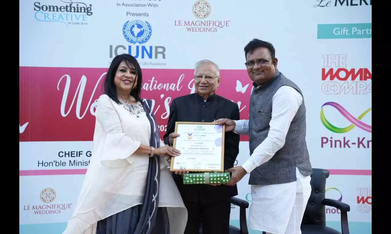 Author Rashme Oberoi gets honoured for her book ‘Wicca’ Author Rashme Oberoi gets honoured for her book ‘Wicca’