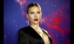 Scarlett Johansson, Penelope Cruz in talks for Nancy Meyers’ movie Scarlett Johansson, Penelope Cruz in talks for Nancy Meyers’ movie