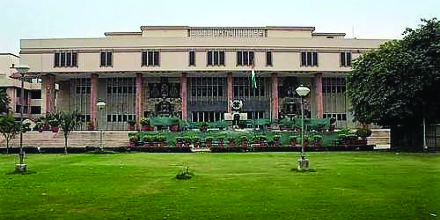 Delhi Waqf Board assails before High Court de-listing of its 123 properties Delhi Waqf Board assails before High Court de-listing of its 123 properties