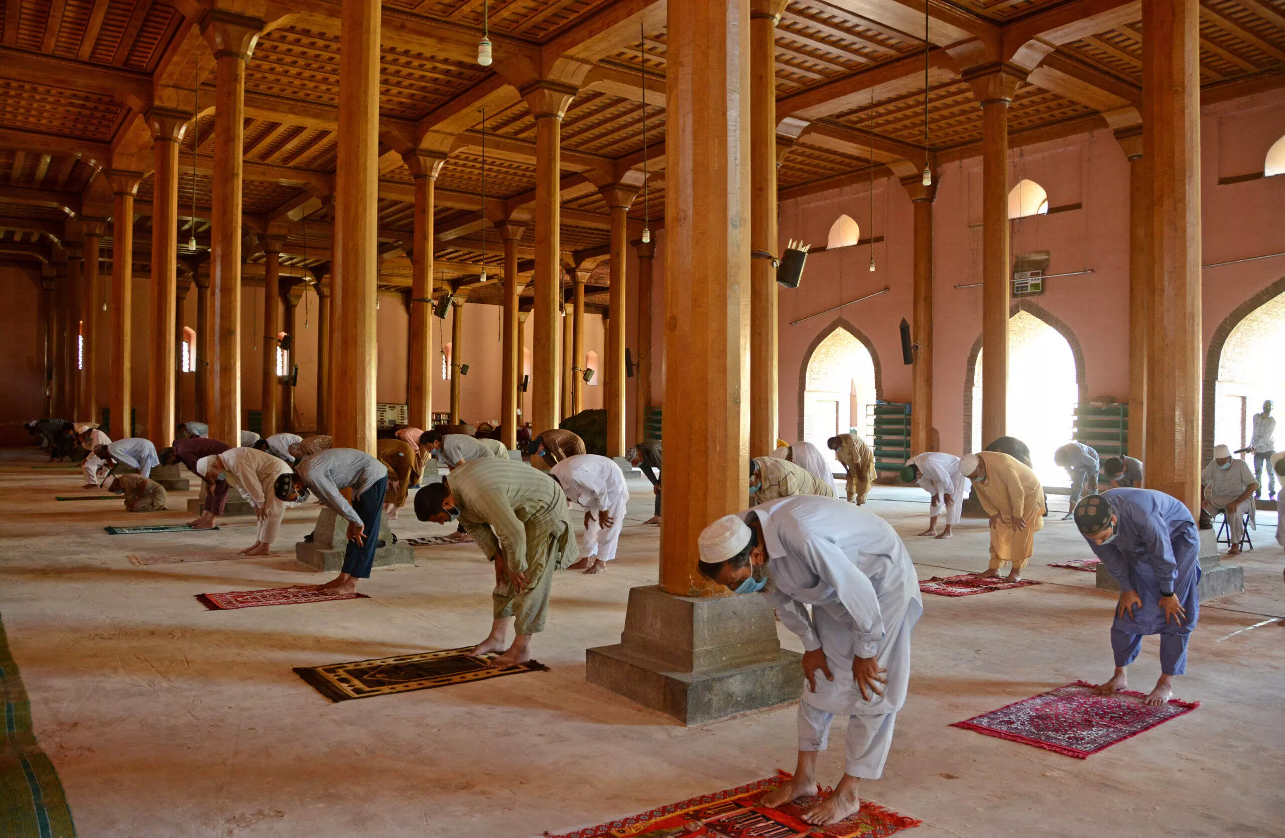 Jammu & Kashmir: Jama Masjid management committee says extremely unfortunate that cops denying closing mosque