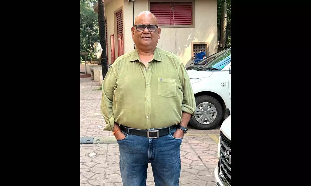 B-Town mourns the loss of Satish Kaushik