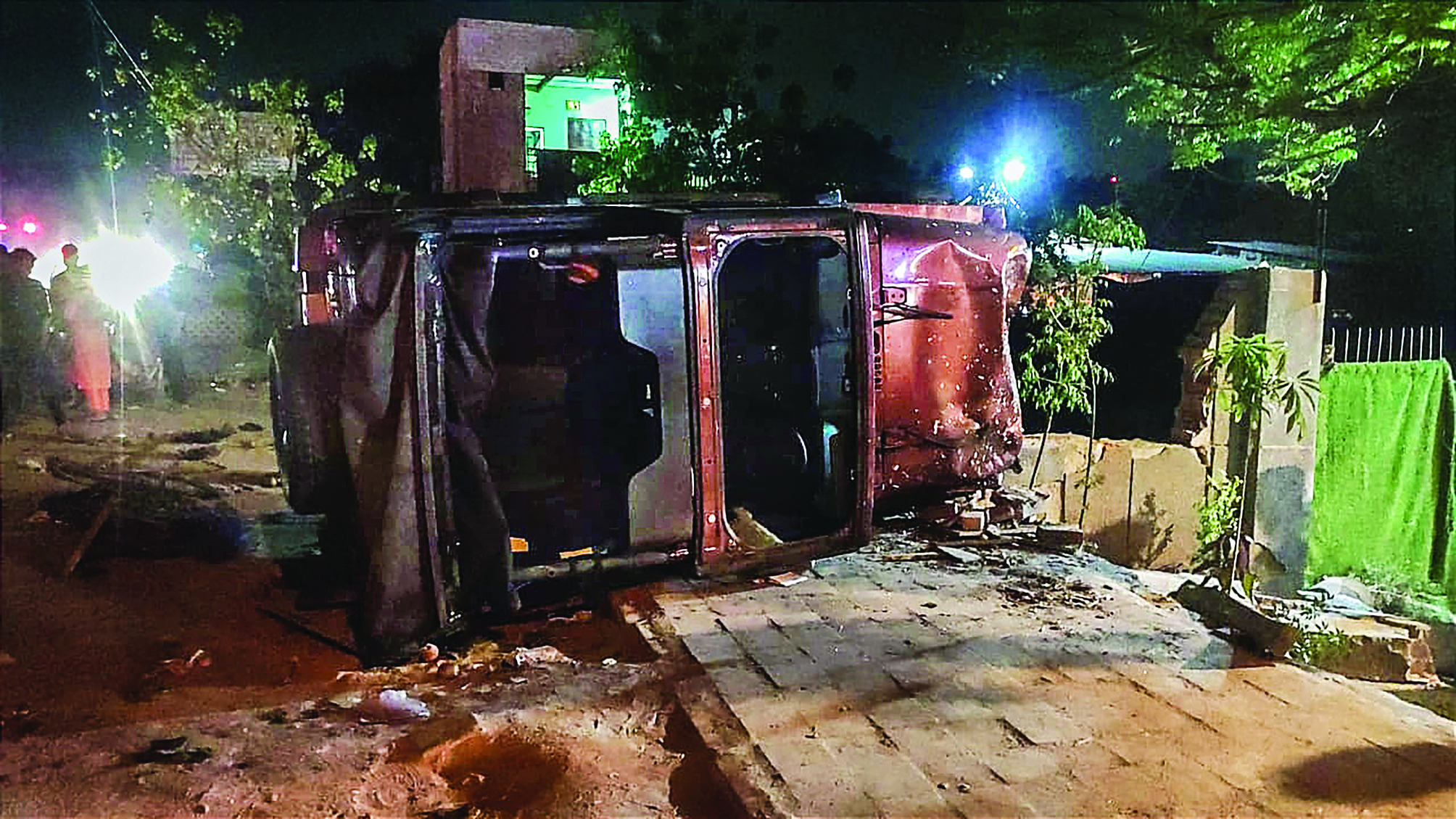 Vasant Vihar: Speeding SUV rams into cars, vending carts killing two Vasant Vihar: Speeding SUV rams into cars, vending carts killing two
