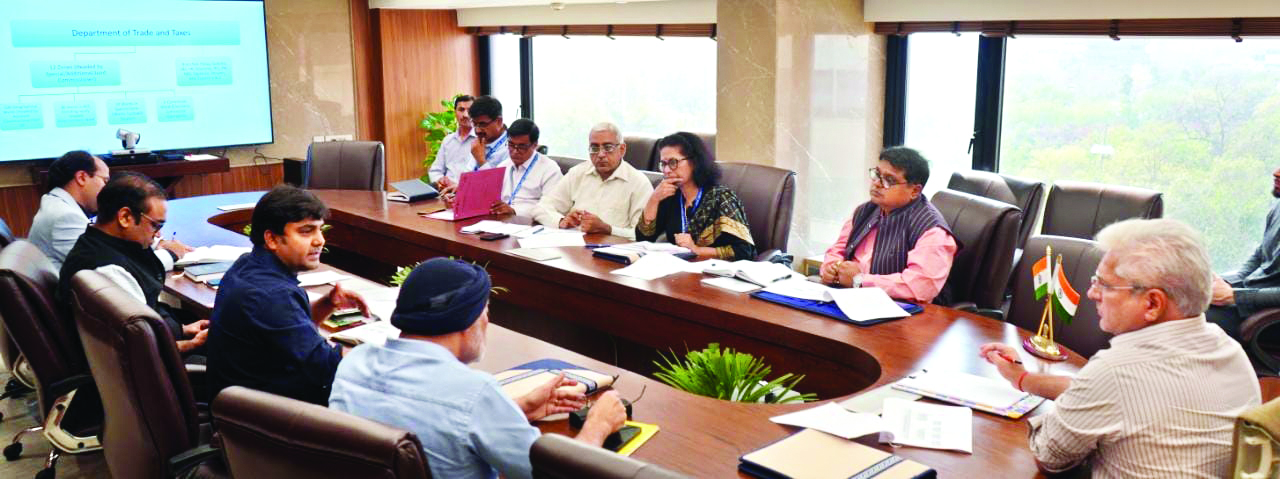 Finance minister convenes meeting with   Trade & Taxes officials ahead of Budget