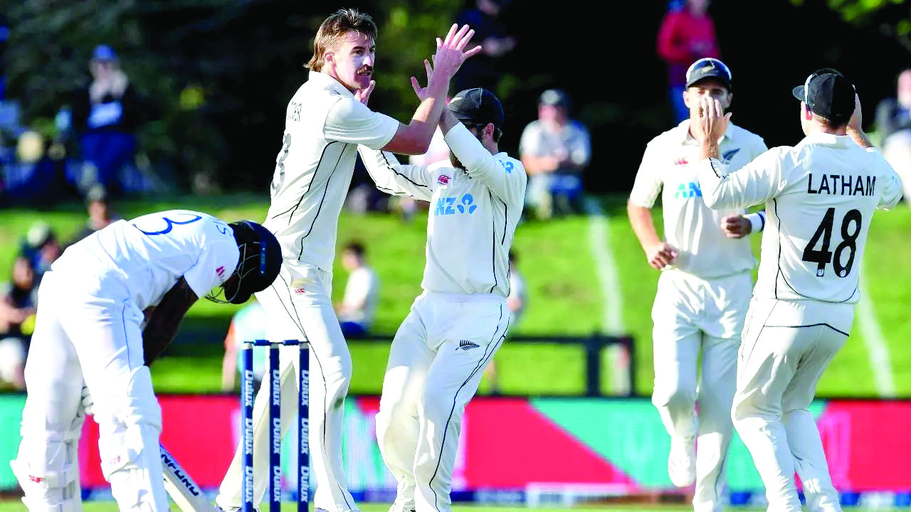 New Zealand take 1st-innings lead vs Sri Lanka in first Test