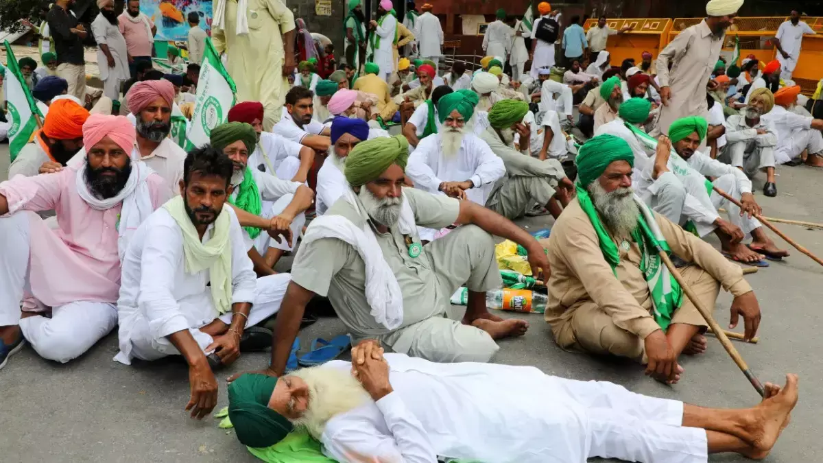 Punjab farmers stage protest at Jantar Mantar