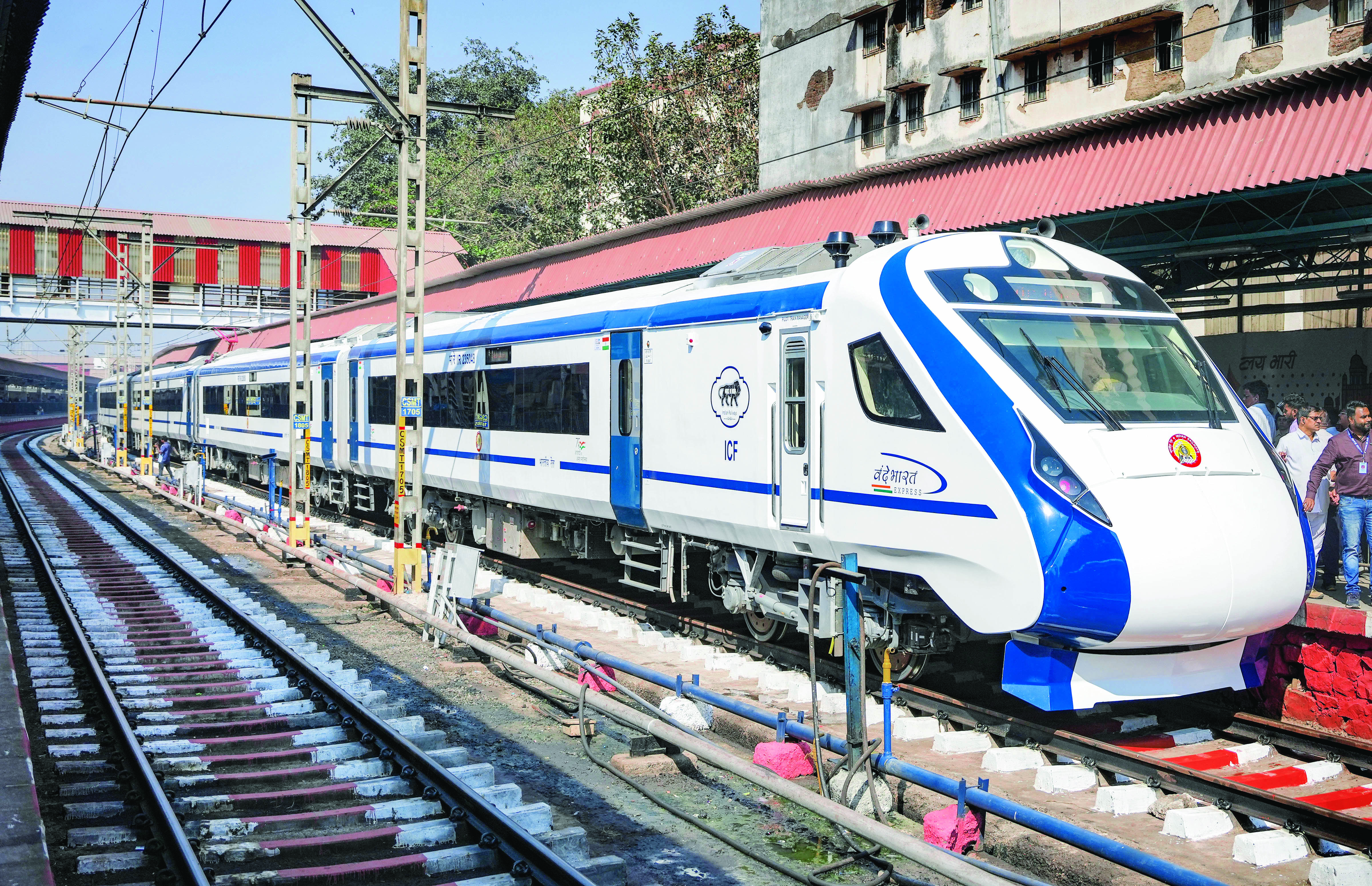 Parl panel raises concern over pace of Vande Bharat train production Parl panel raises concern over pace of Vande Bharat train production