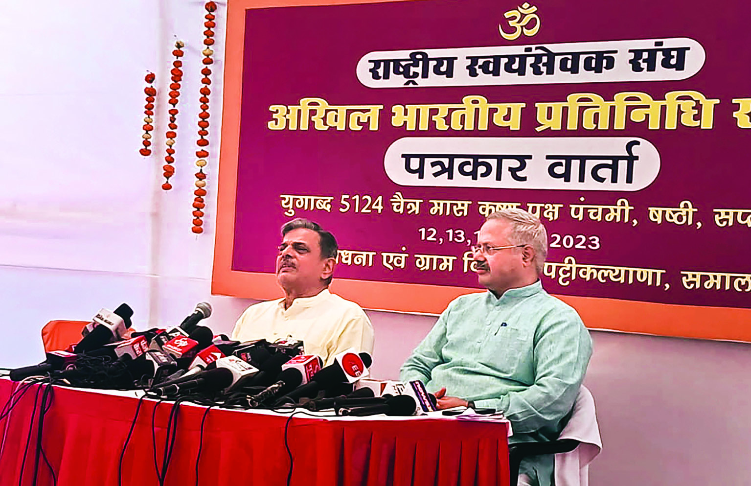 Bharat already a Hindu Rashtra: RSS gen secy Dattatreya Hosabale Bharat already a Hindu Rashtra: RSS gen secy Dattatreya Hosabale