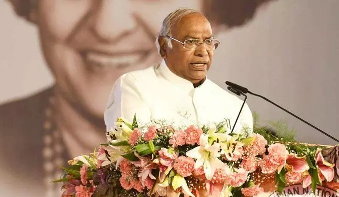 Government not letting Parliament run to avoid Adani issue: Mallikarjun Kharge