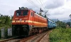 Three knocked down by Rajdhani Express in Jharkhand Three knocked down by Rajdhani Express in Jharkhand