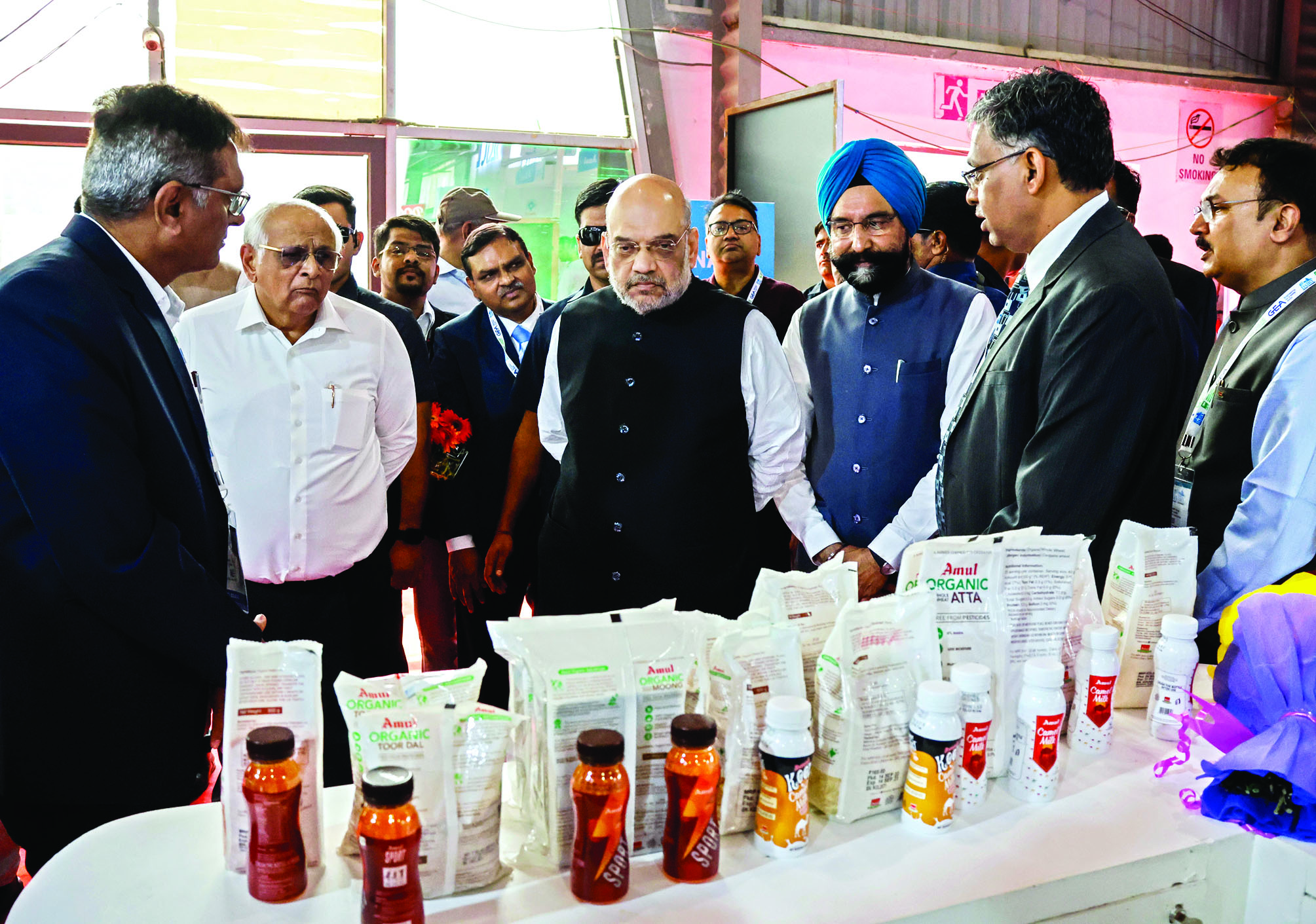 We should achieve target of 330 MMT milk production by 2033-34: Shah