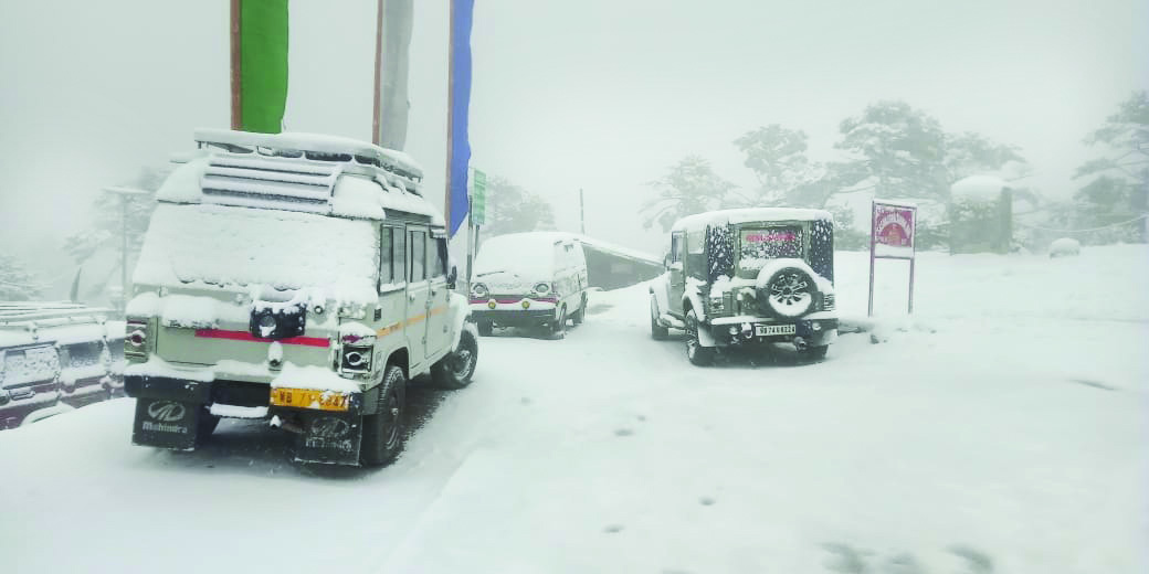 ‘Light to moderate rains to continue for 3 days in N Bengal, warning issued against high speed winds’