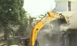 Prayagraj authorities begin demolishing house of Umesh Pal murder case accused Mohammad Ghulam Prayagraj authorities begin demolishing house of Umesh Pal murder case accused Mohammad Ghulam