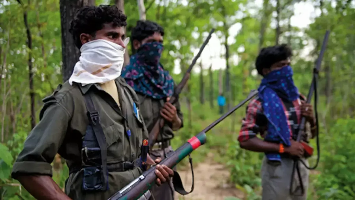 Chhattisgarh: Naxalites burn vehicles and machines at road construction site in Kanker district