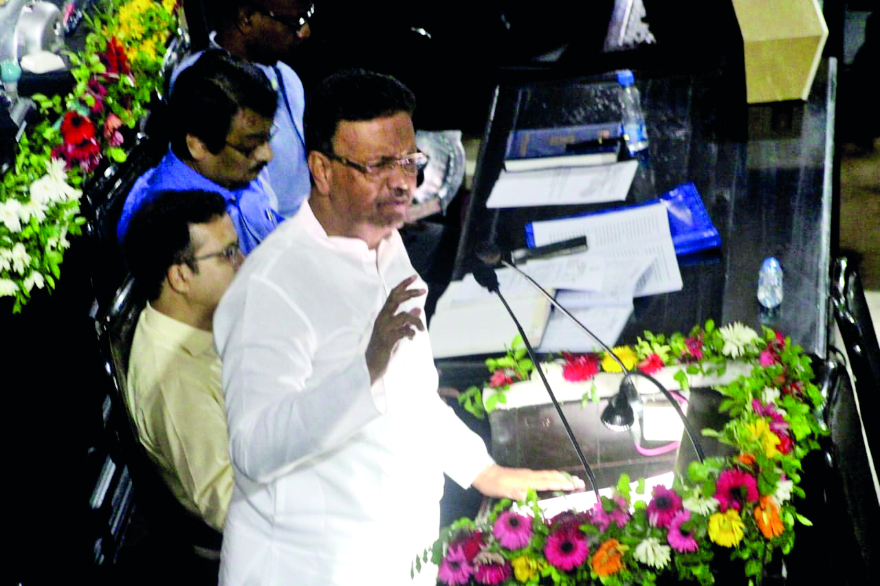 Banglar Bari to ensure a slum-free city: Hakim