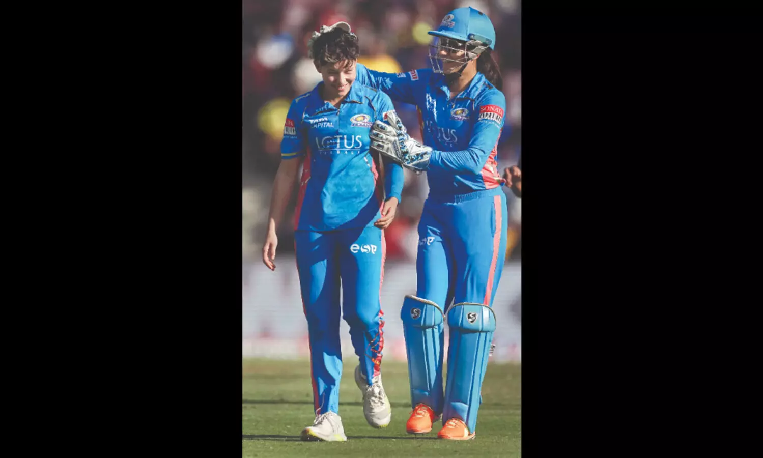 WPL: Amelia Kerr powers MI to four-wicket win over RCB