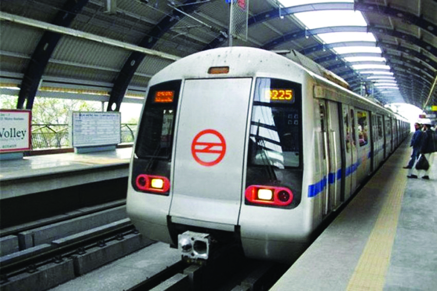 For peak hours: Delhi Metro adds 2 trains on Yellow Line For peak hours: Delhi Metro adds 2 trains on Yellow Line