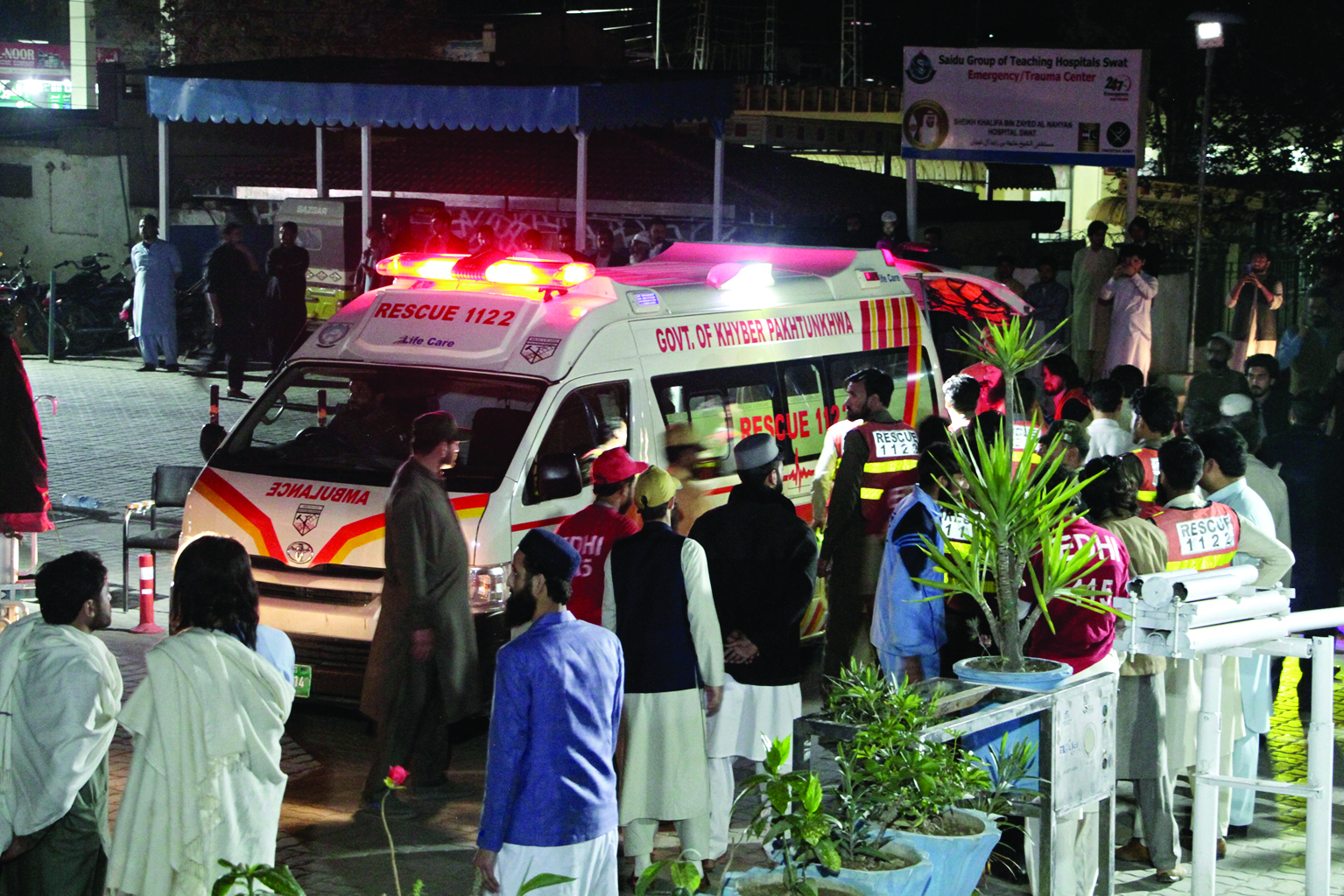 6.8 magnitude quake jolts Pakistan, Afghanistan; 12 dead