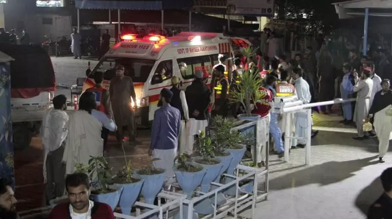 Several dead as powerful 6.8 magnitude earthquake jolts Pakistan, Afghanistan
