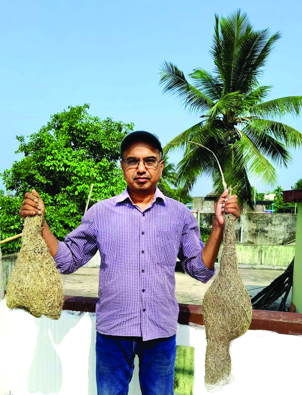 Malda librarian’s ‘treasure trove’ has bird nests, pens, & lot more