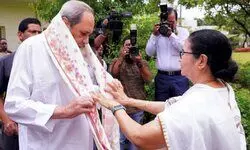 Naveen, Mamata resolve to make federal structure strong, permanent Naveen, Mamata resolve to make federal structure strong, permanent