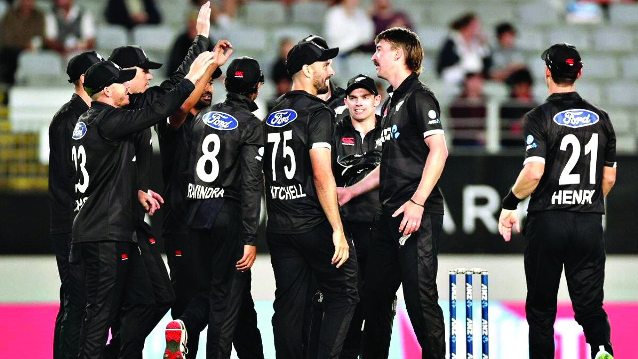 New Zealand beat Sri Lanka by 198 runs in 1st one-day match