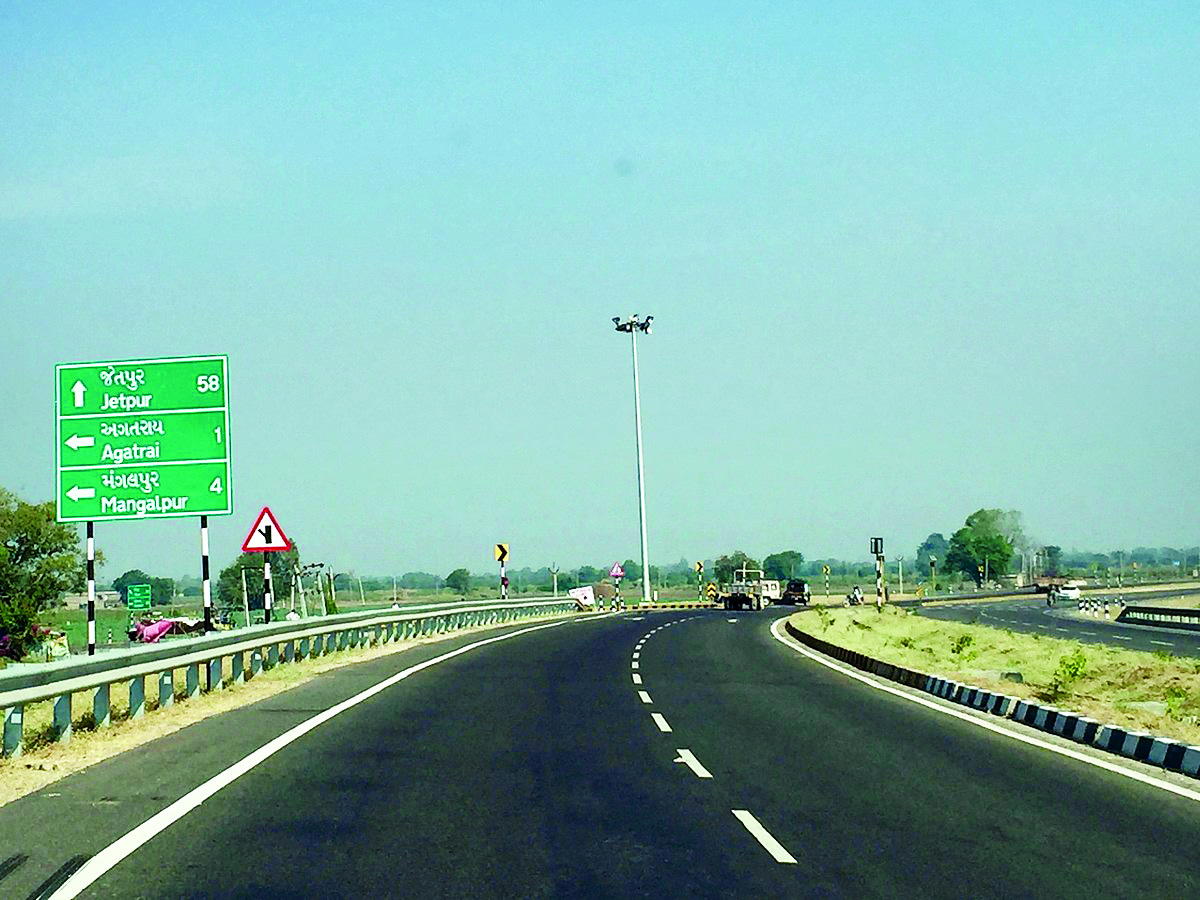 India’s highways infrastructure to match US by 2024: Gadkari India’s highways infrastructure to match US by 2024: Gadkari