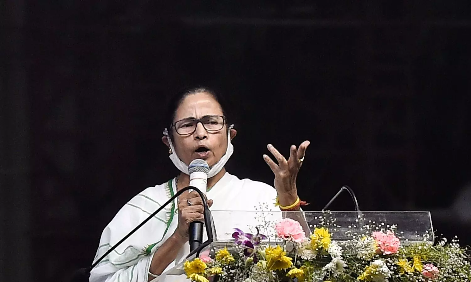 Mamata urges Prez Murmu to protect Constitution