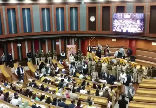 MCD special meeting for civic budget: Session adjourned, to resume on Wednesday MCD special meeting for civic budget: Session adjourned, to resume on Wednesday