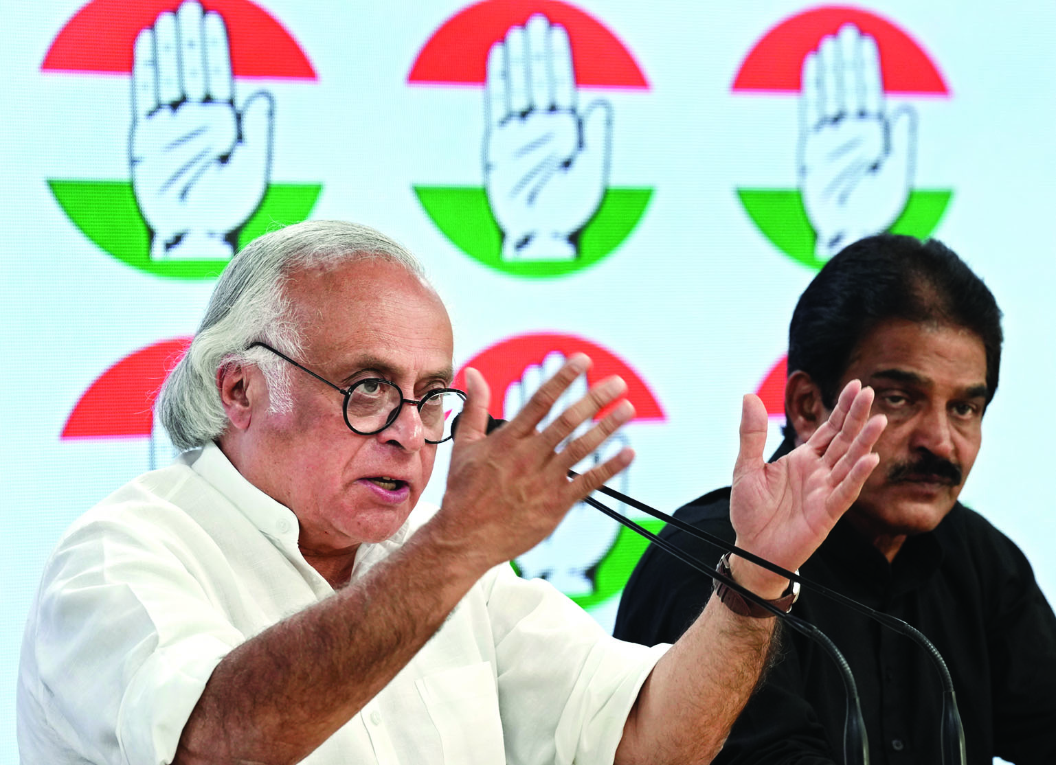 Congress announces series   of agitational programmes
