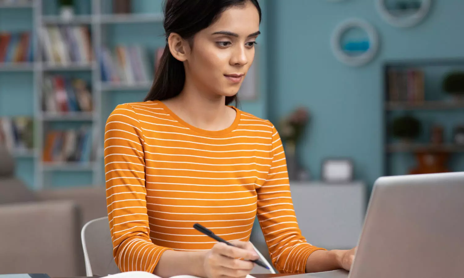 50% of students find booking accommodations early for hassle-free study abroad: Report