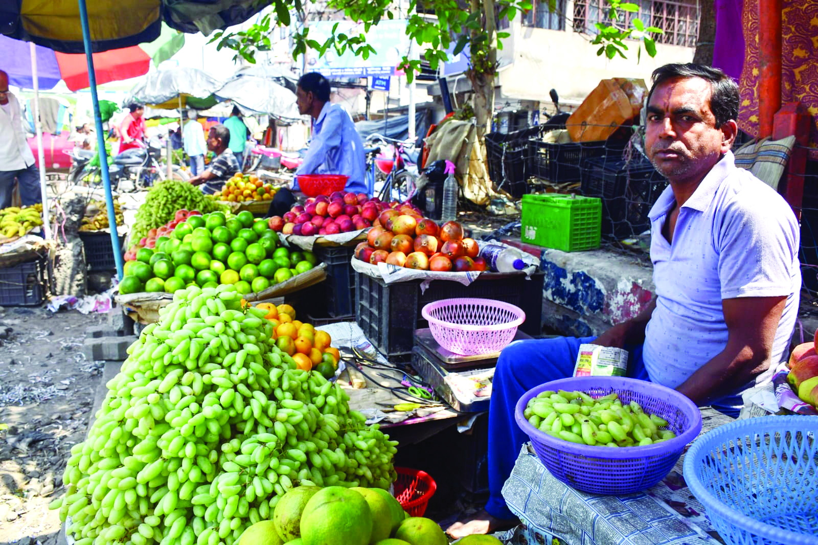 Ramadan: Prices of fruits head north in Malda