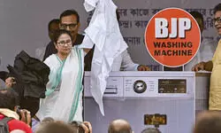 Mamata Banerjee sits overnight in dharna against Centre, raises political temperature