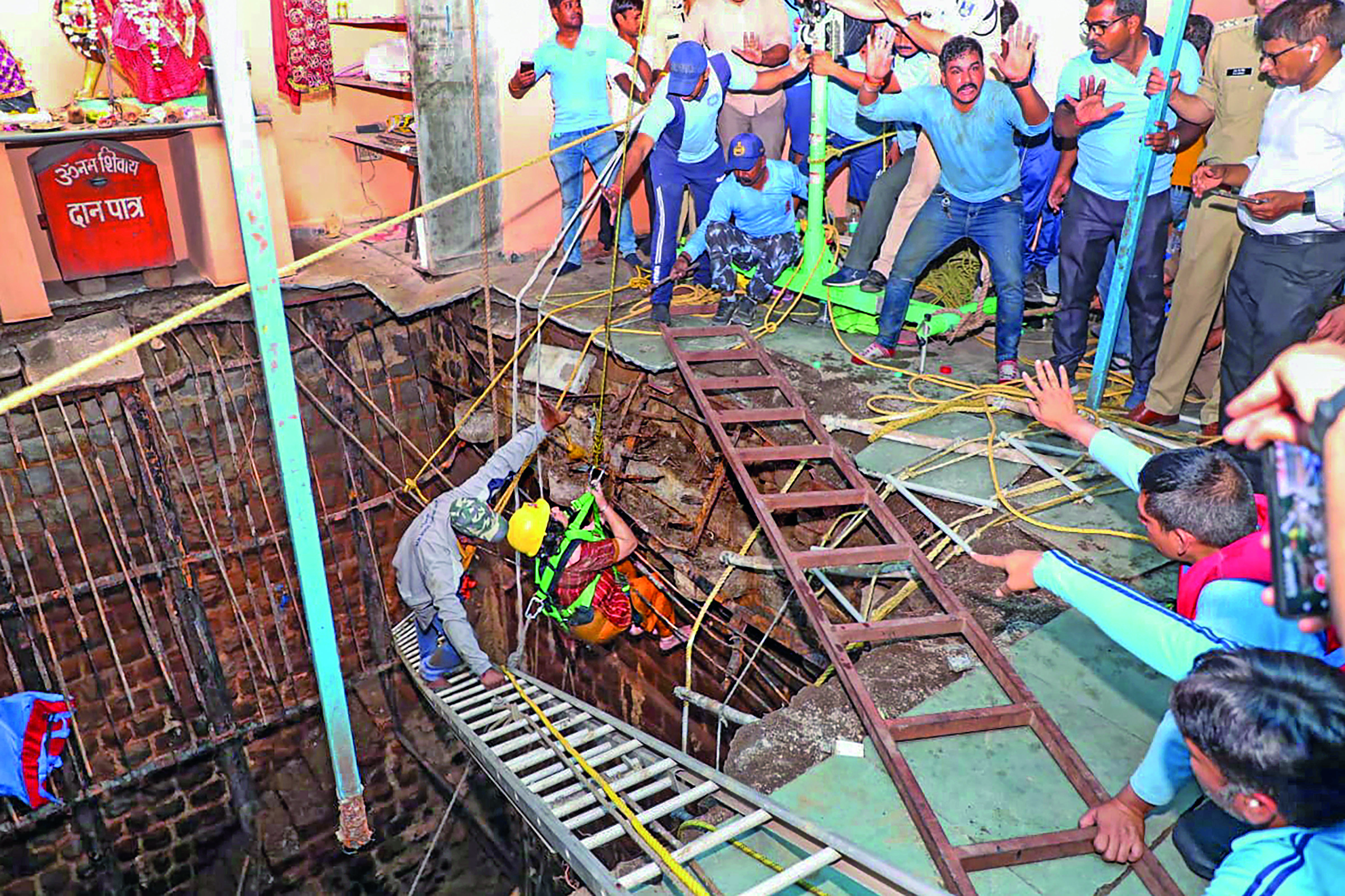 MP: At least 13 killed as roof of well collapses at Indore temple