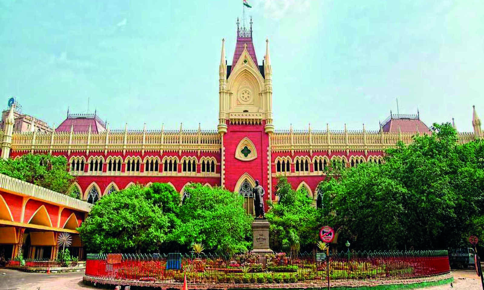 पश्चिम बंगाल हिंसा पर कलकत्ता हाईकोर्ट का ममता बनर्जी सरकार को रिपोर्ट दायर करने का निर्देश-Calcutta High Court directs Mamata Banerjee government to file report on West Bengal violence