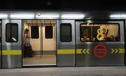 Delhi Metro asks commuters to maintain social etiquette after video of scantily-clad woman goes viral Delhi Metro asks commuters to maintain social etiquette after video of scantily-clad woman goes viral