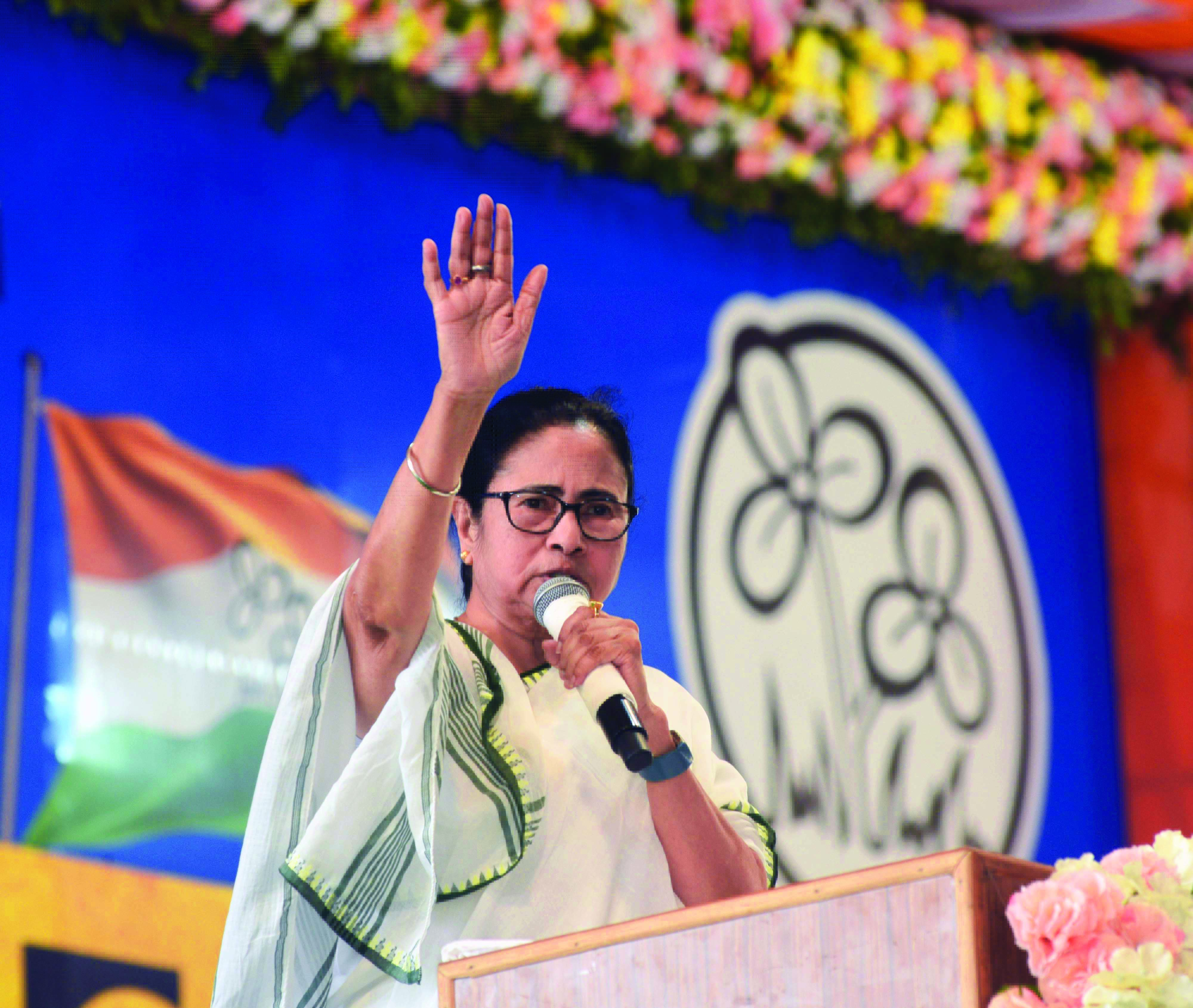 Panchayat polls: Mamata cautions party workers against infighting