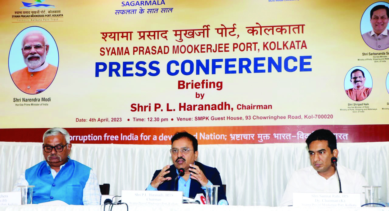 Syamaprasad Mookerjee Port to start night navigation for small vessels from August Syamaprasad Mookerjee Port to start night navigation for small vessels from August