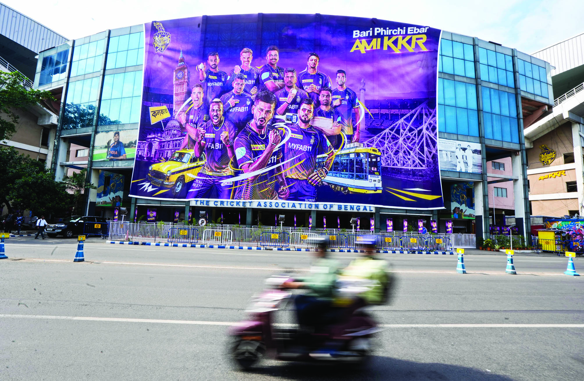 Depleted KKR seek home comfort against star-studded RCB in IPL