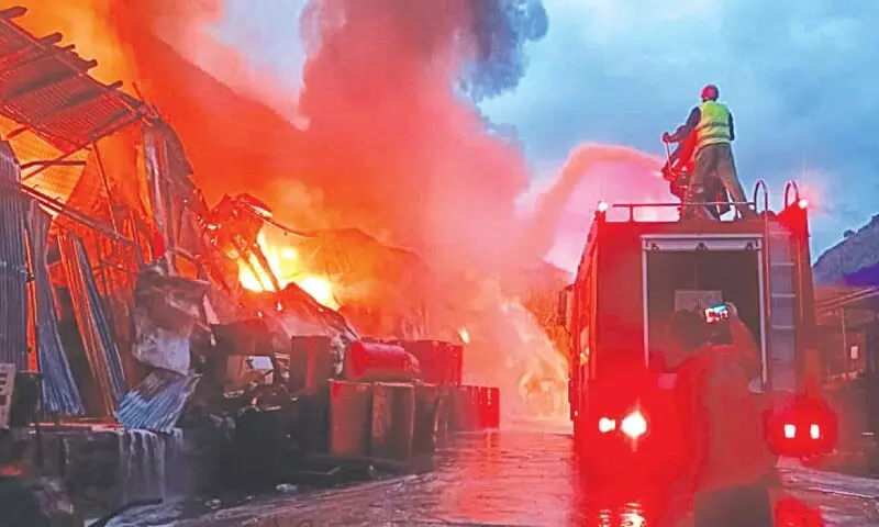 Massive fire engulfs Chinese camps at Pakistans Dasu Dam Massive fire engulfs Chinese camps at Pakistans Dasu Dam