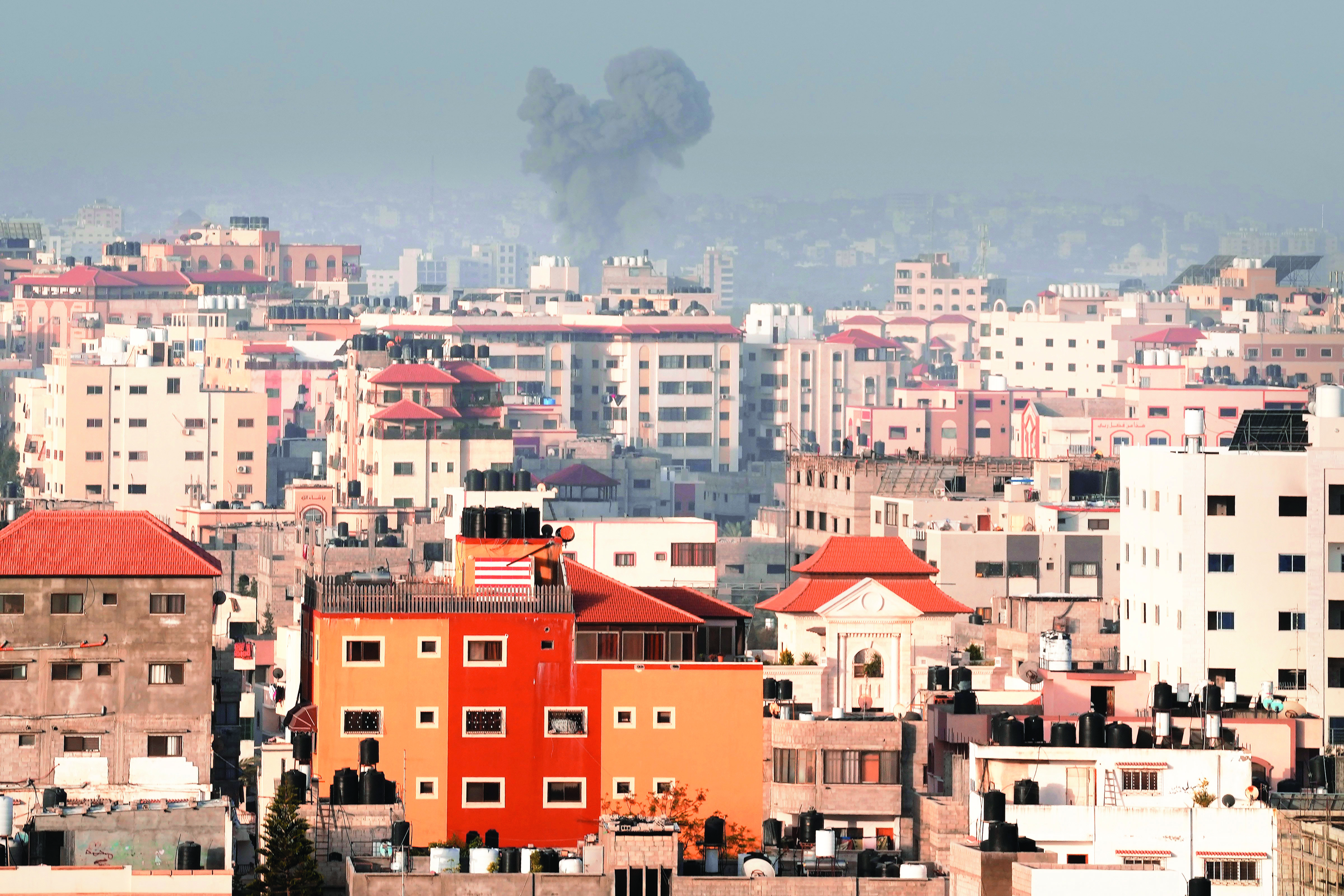 Israeli strikes on Syria intensify
