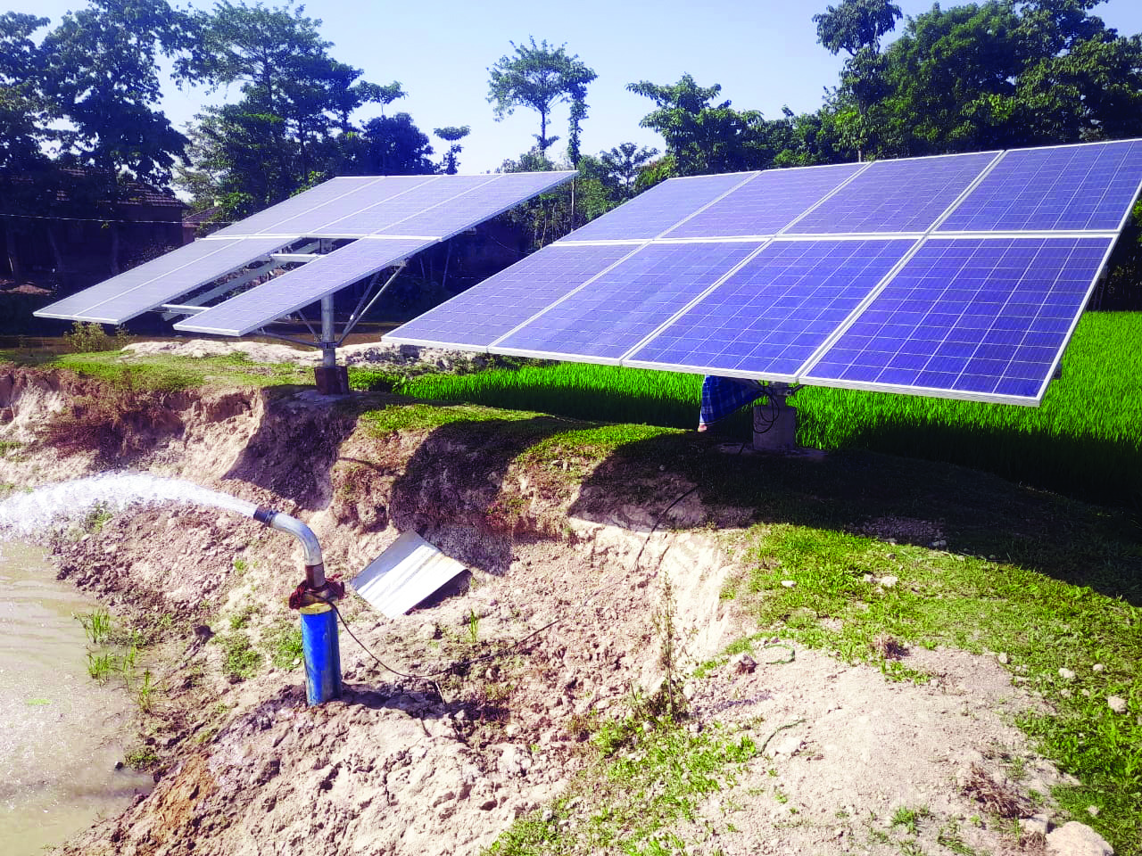 Solar technology with 60 to 70% subsidy from state government turns boon for farmers in North Dinajpur Solar technology with 60 to 70% subsidy from state government turns boon for farmers in North Dinajpur