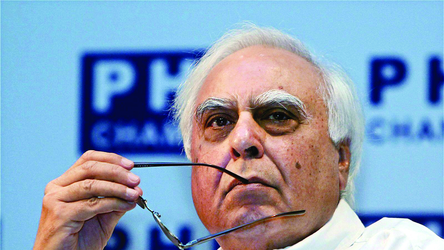 Kapil Sibal slams govt over IT Amendment Rules Kapil Sibal slams govt over IT Amendment Rules