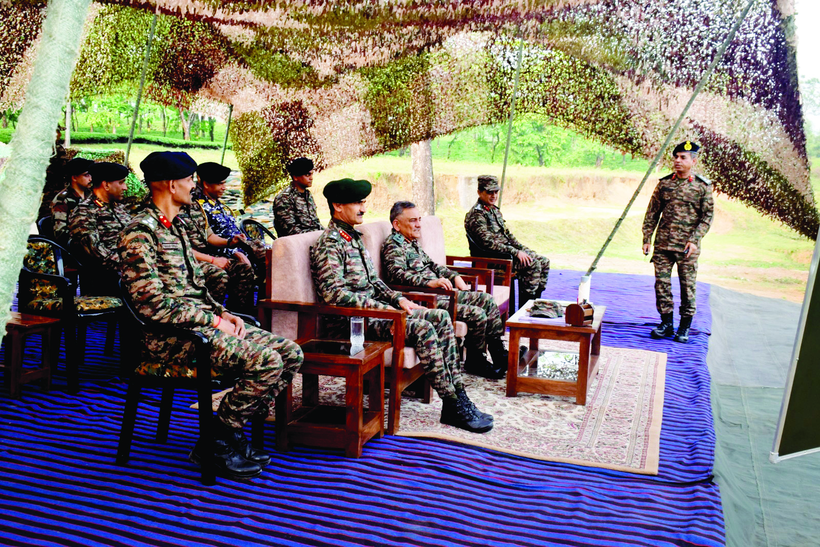 Chief of Defence Staff visits forward areas in North Bengal