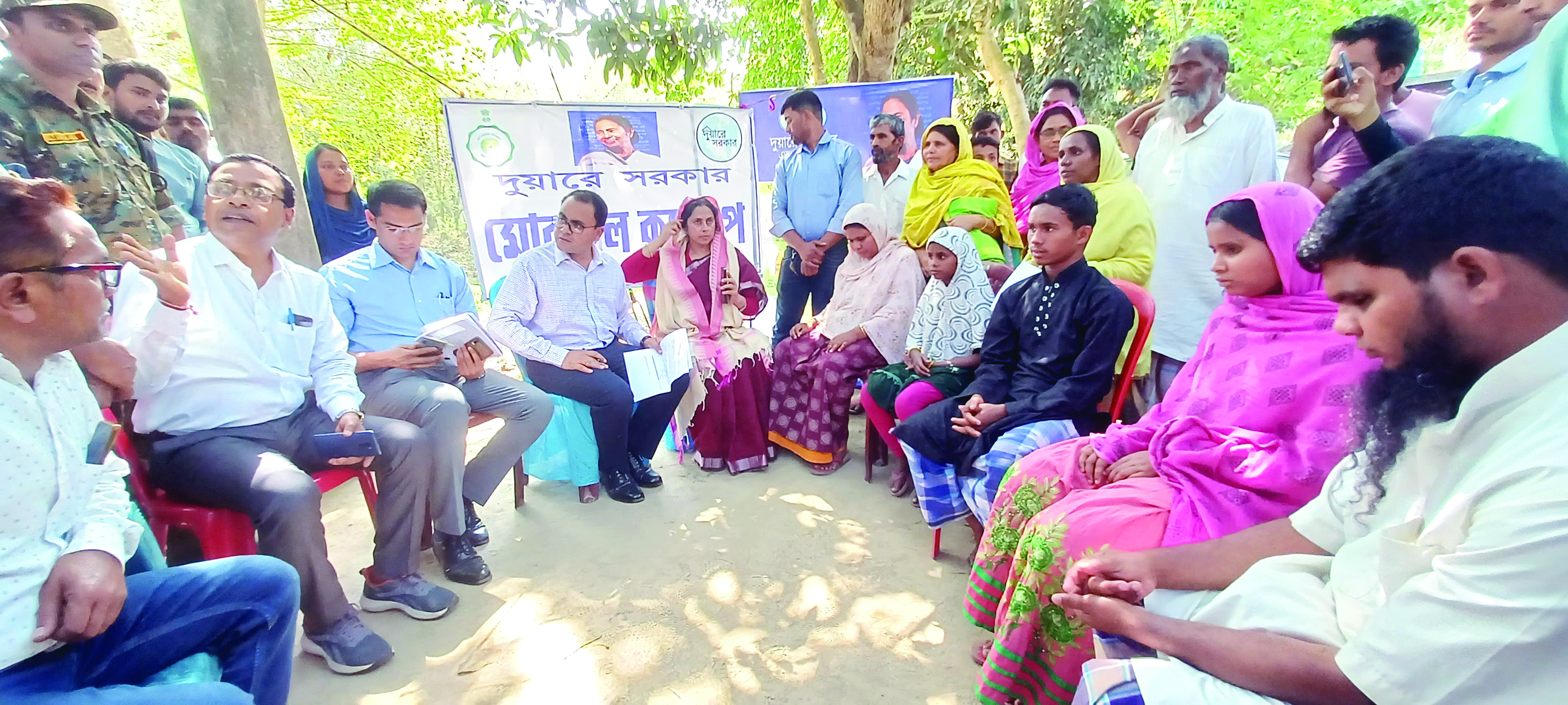 DM visits family of 5 visually-impaired with mobile Duare Sarkar unit in Malda dist