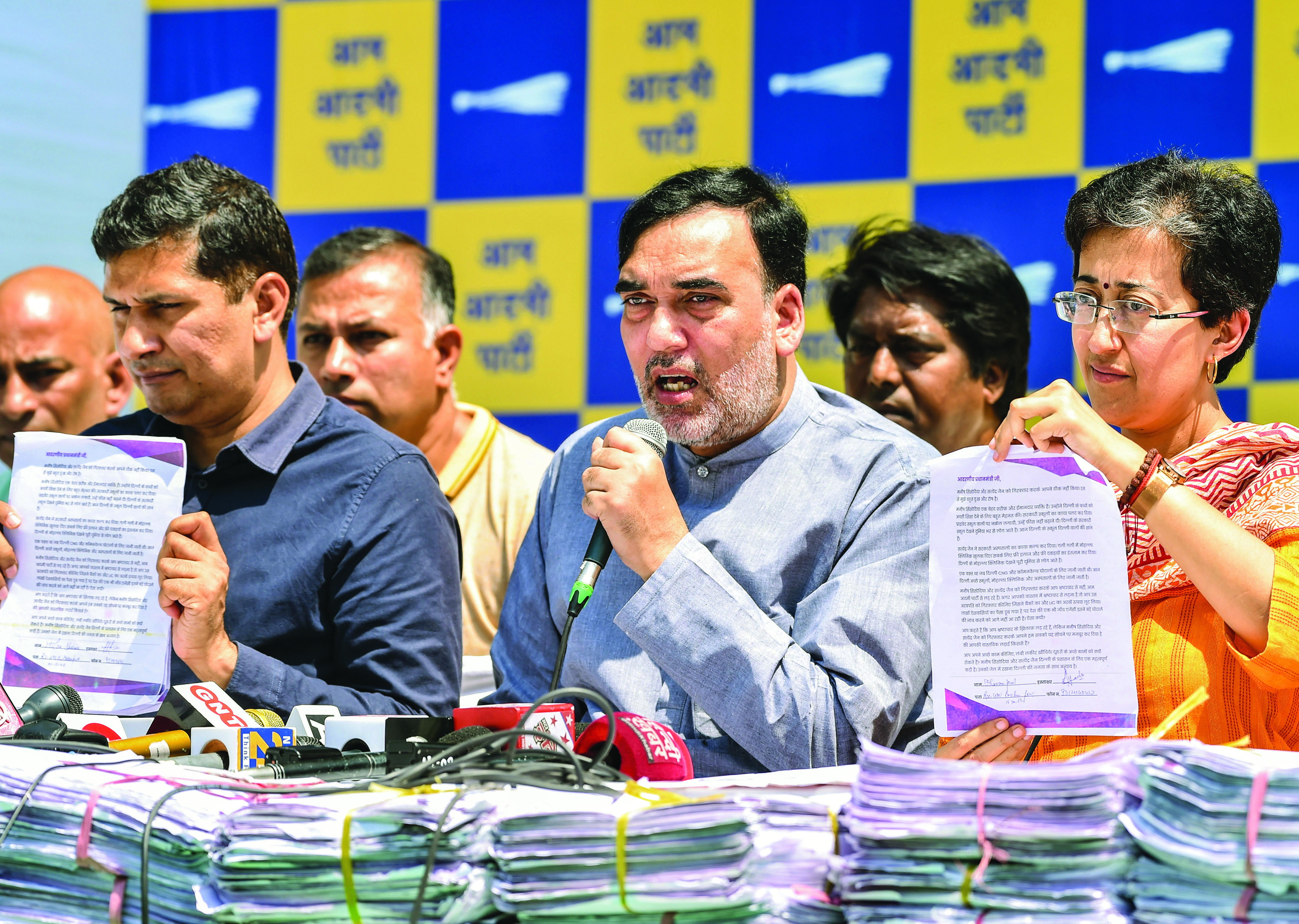 Have collected signatures of over 10L Delhiites against arrest of Sisodia, Jain Have collected signatures of over 10L Delhiites against arrest of Sisodia, Jain