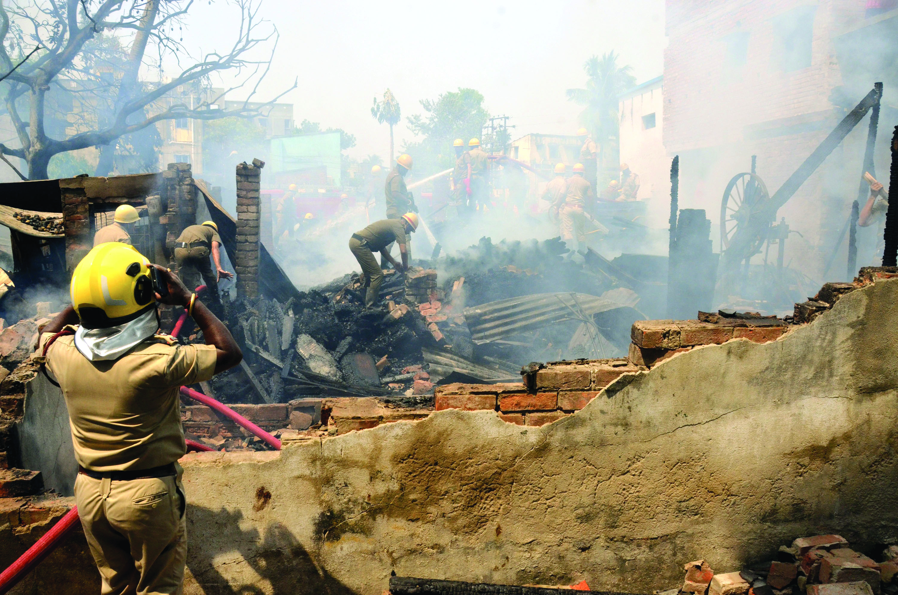 Bansdroni: Fire at wood godown doused after 6 hrs, none injured