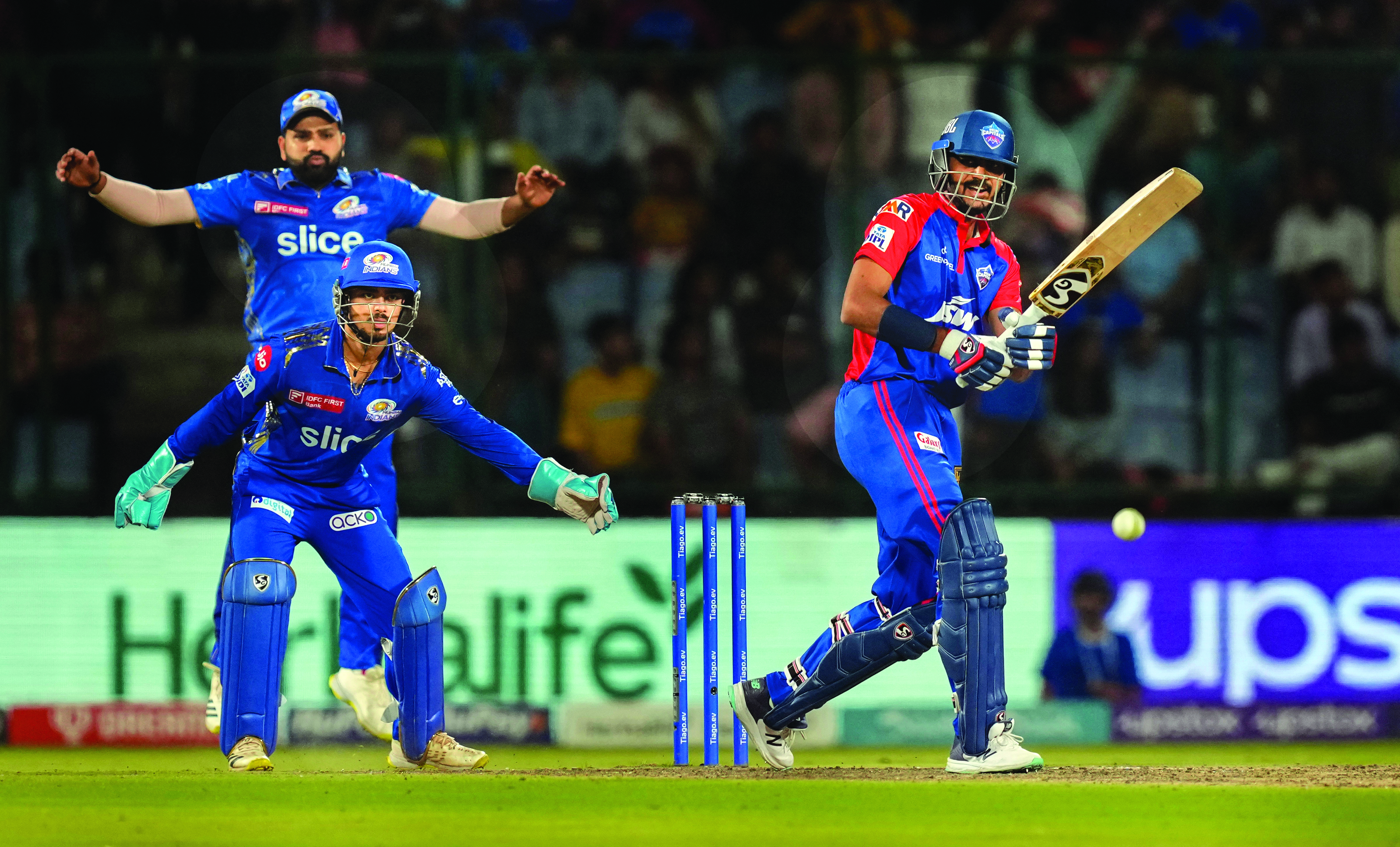 Warner is trying but it’s just not happening for him: Axar Patel