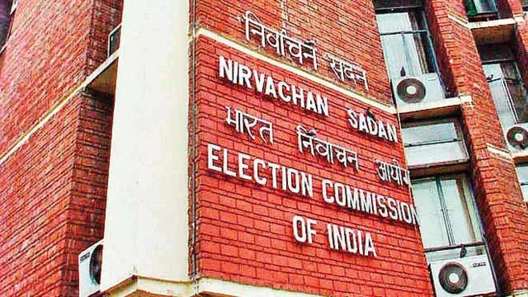 Decide in 10 days AIADMK representation to update amended bye-laws: Delhi High Court to Election Commission of India